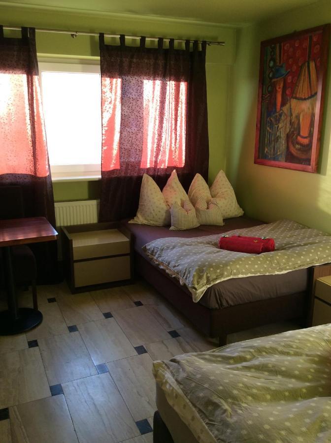 Mika Rooms Raclawicka 144 & Wislicka 3 Studio - Adults Only Warsaw Ngoại thất bức ảnh